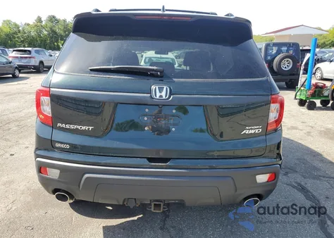 2019 Honda Passport Sport z USA, uszkodzony, nr VIN 5FNYF8H21KB017366